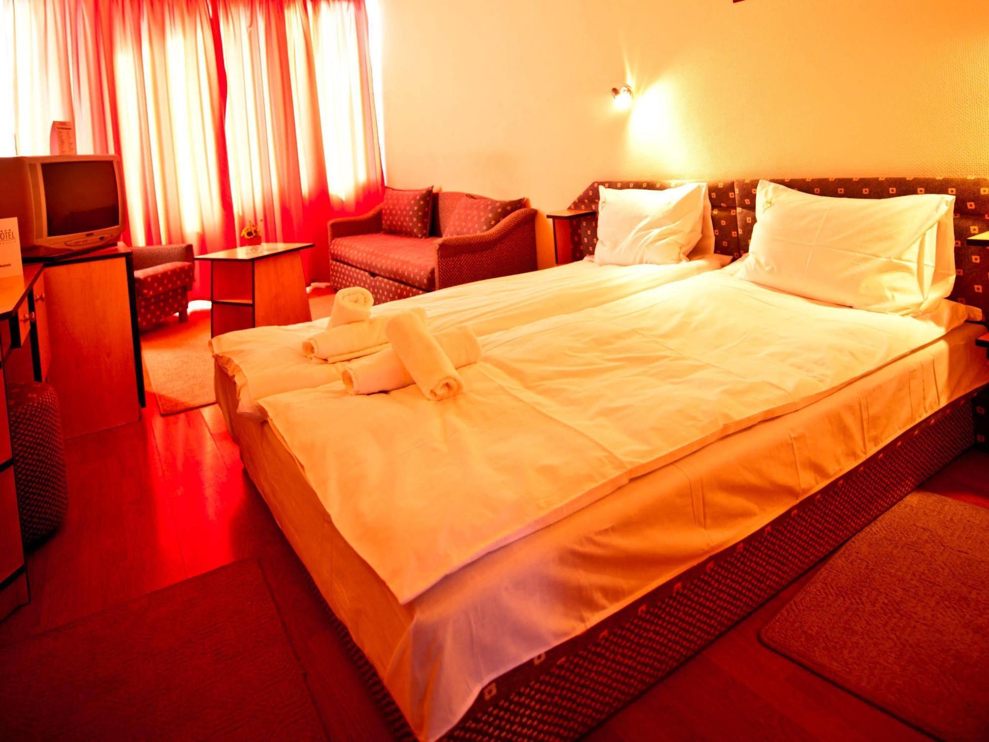 In Hotel Hajdúszoboszló Exteriér fotografie